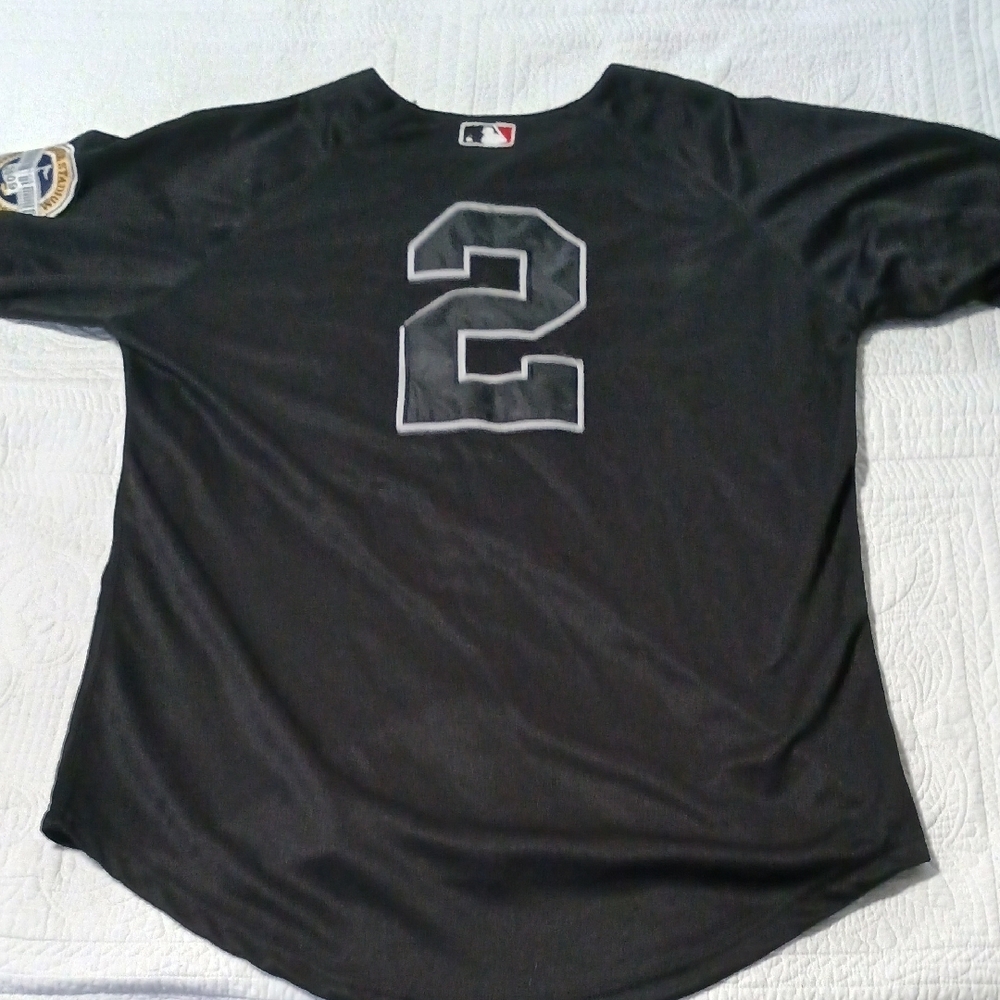 Black Athletic Shorts With Patch - image 1